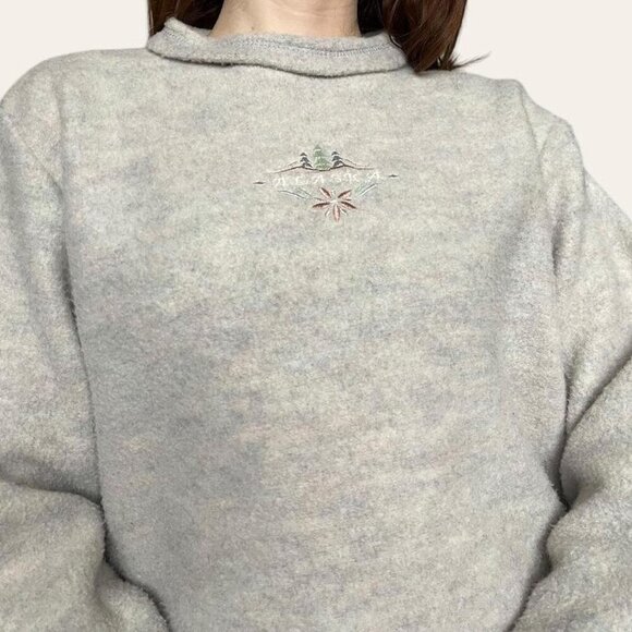 2000s vintage soft fleece embroidered Alaska pullover Medium - Picture 3 of 7